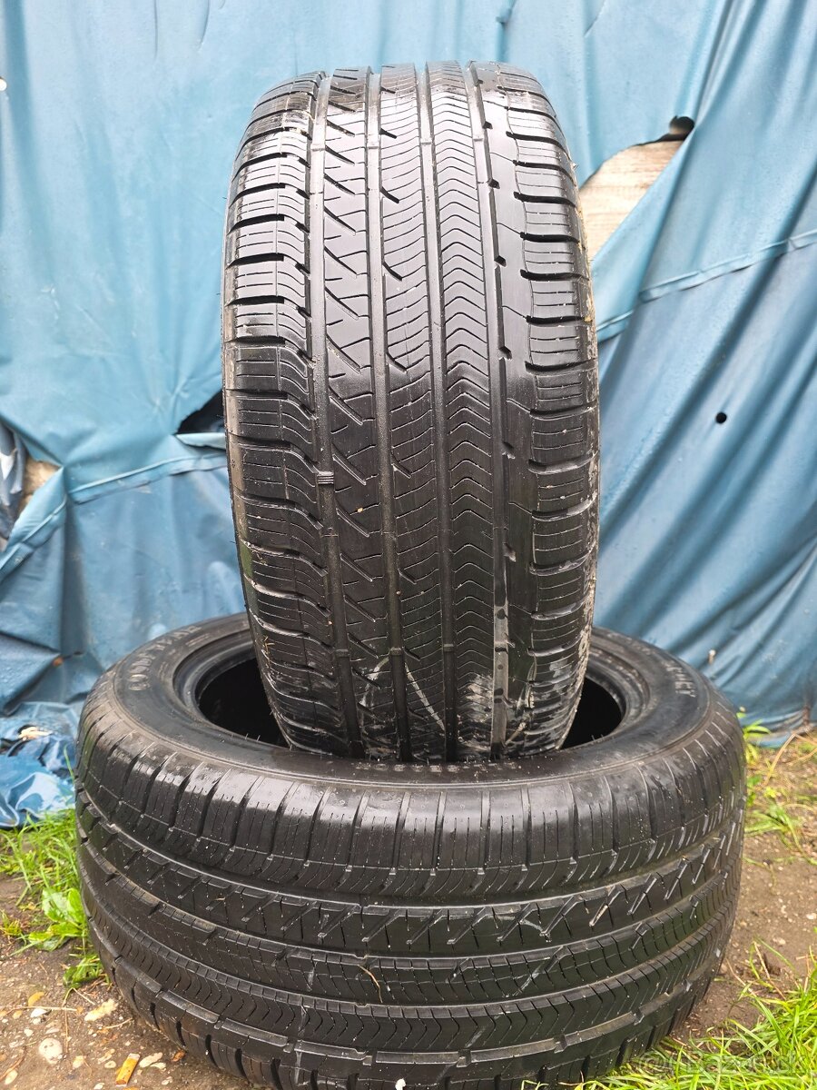 Ponúkam 2 celoročne pneumatiky Goodyear aall See 285/45 R20