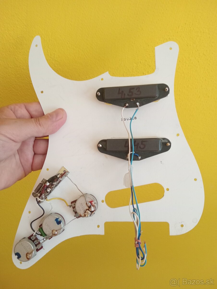 Snímače Stratocaster- pickguard, poťáky 70 roky Greco,Maya