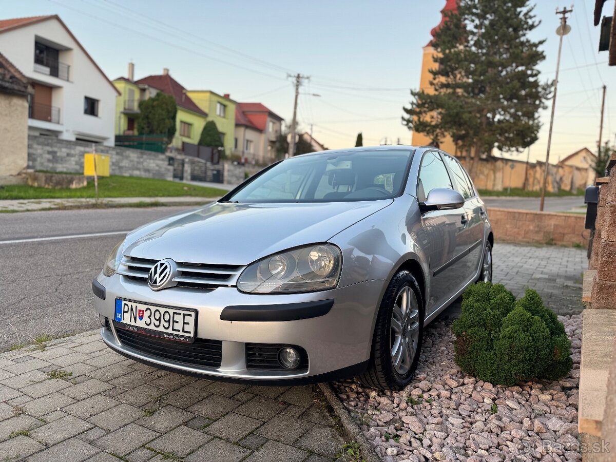 Volkswagen Golf V