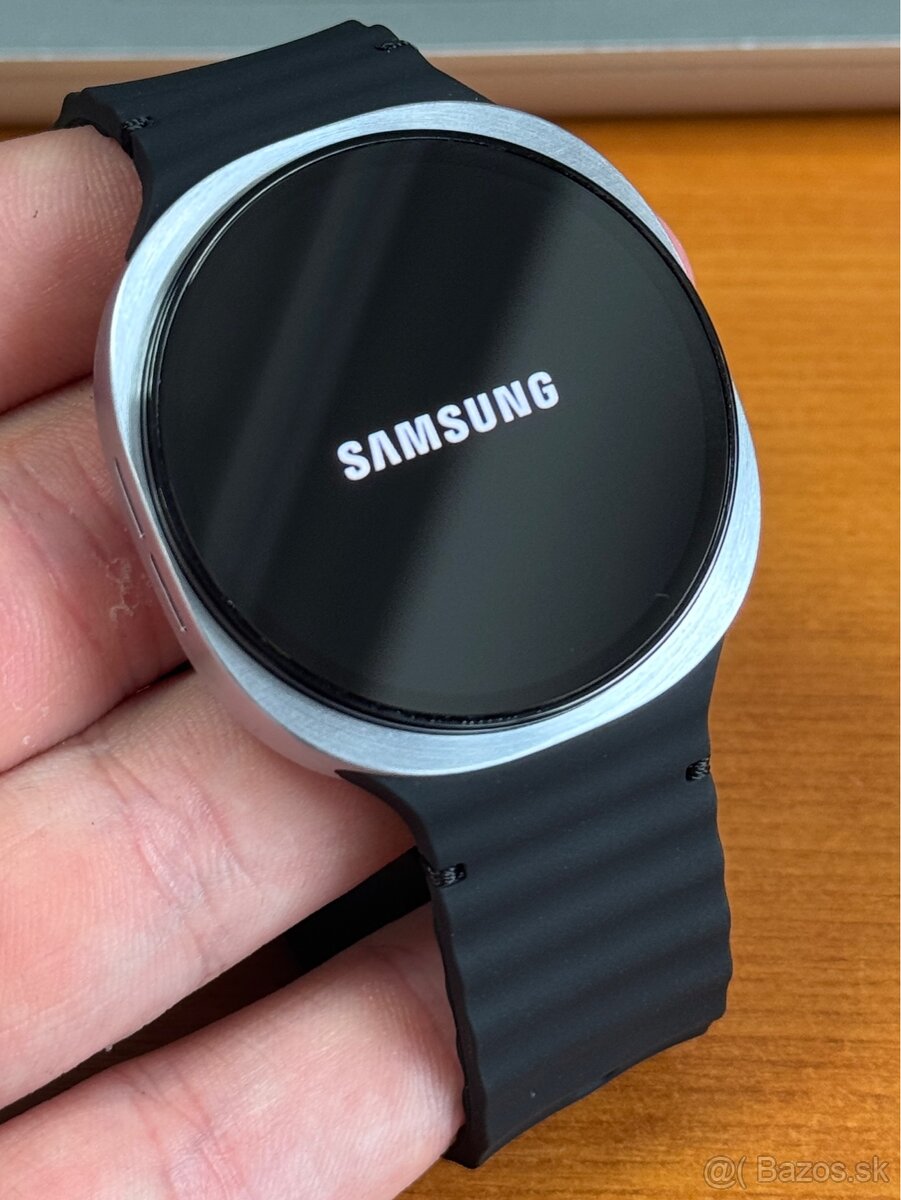 Samsung Galaxy Watch 8 44mm LTE - len odskúšané