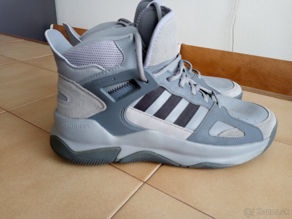 Panske clenkove vodeodolne botasky ADIDAS.