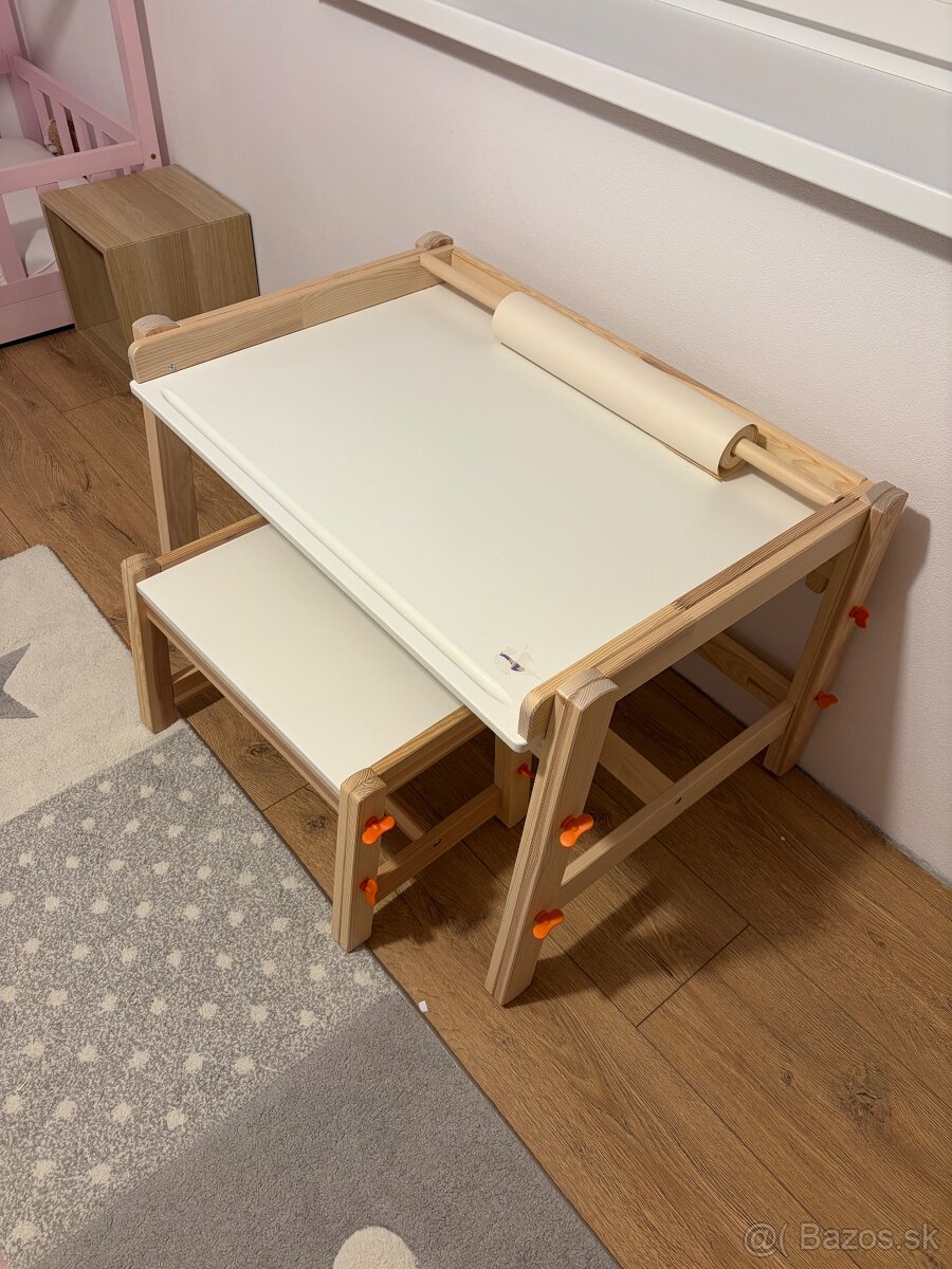 Ikea rastúci stolik Flisat