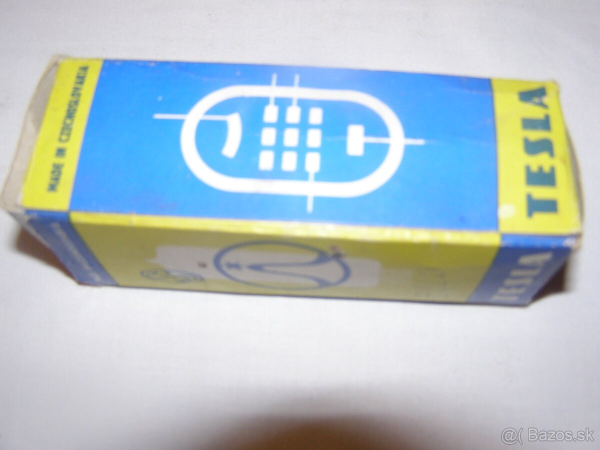 Elektrónky cca 500 kusov+21TE31,pätice,relé,konektory