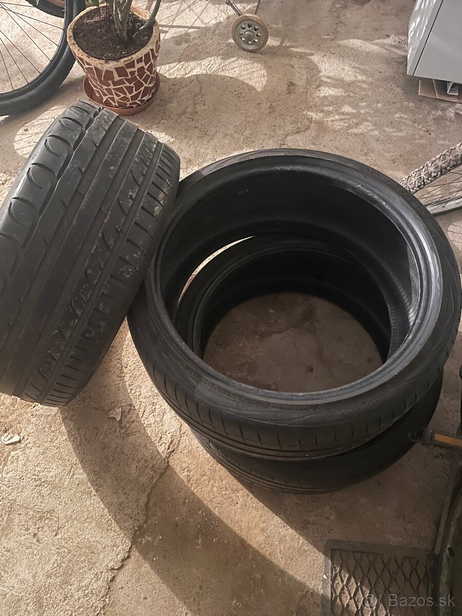 235/35 r19