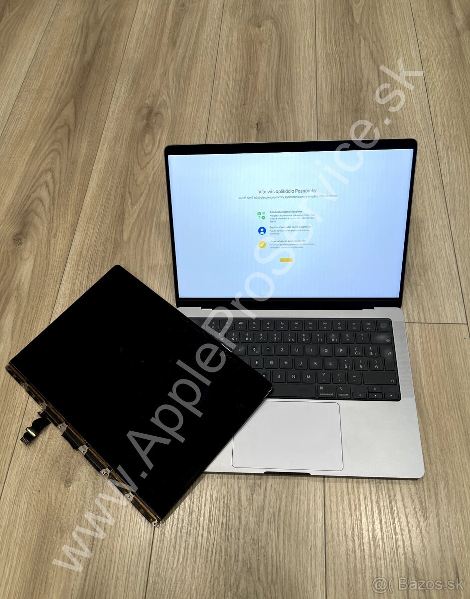Oprava displeju MacBook Pro, MacBook Air