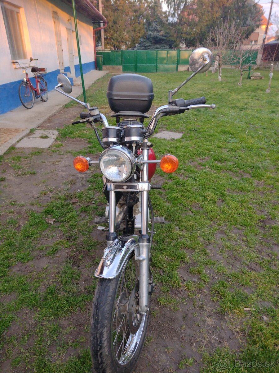 Suzuki GN 125