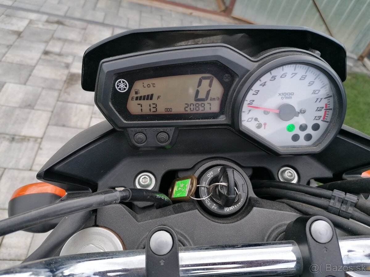 Yamaha FZ 8