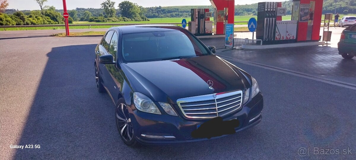 MERCEDES BENZ E220 CDI