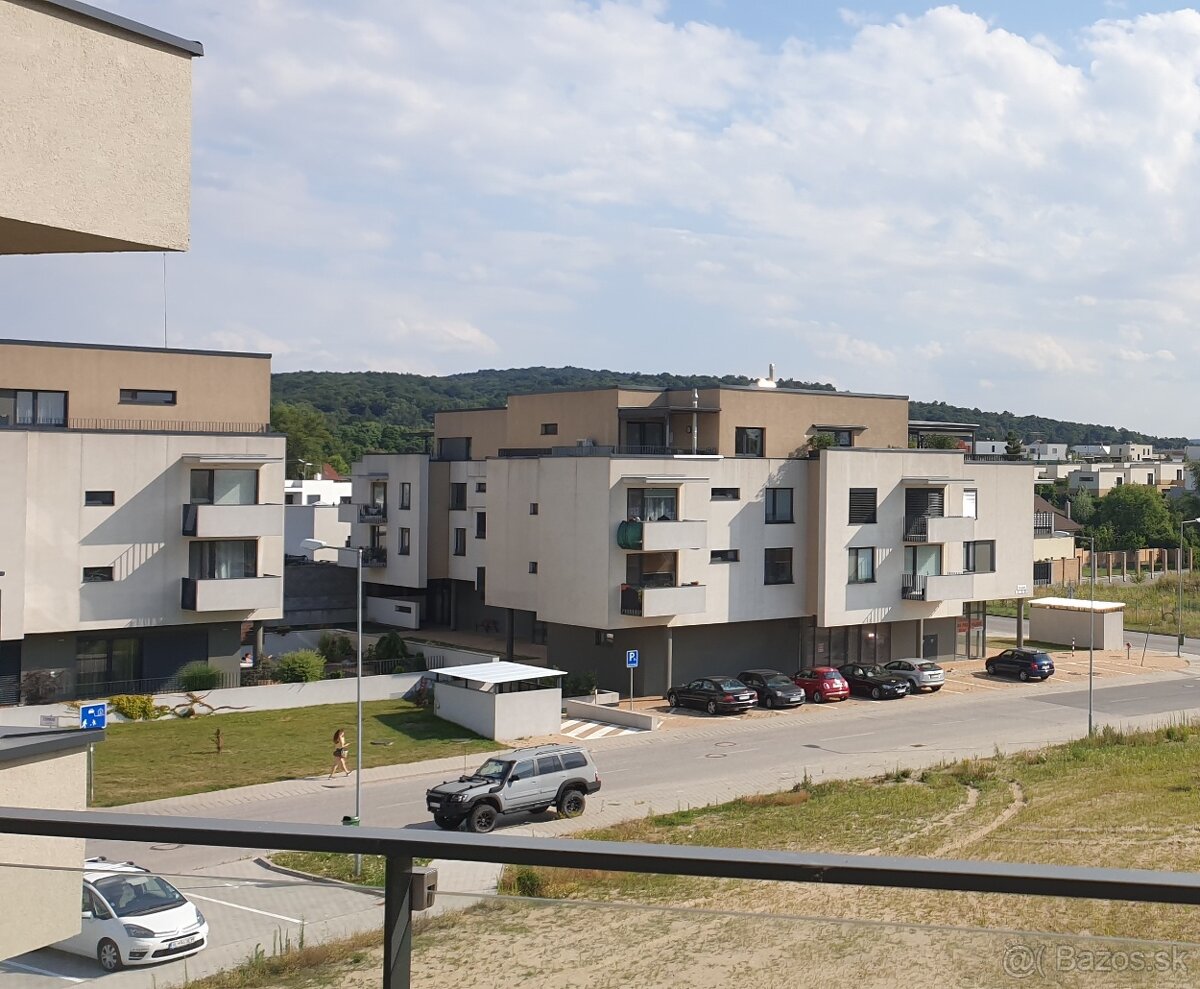 Prenájom 2izb. byt,BA - Záhorská Bystrica-Ostriežova ul.