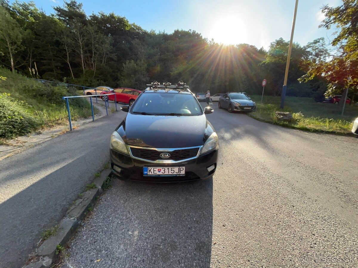 Predam KIA Cee’d Sporty Wagon 1.6 CRDi EX, 161 000 km