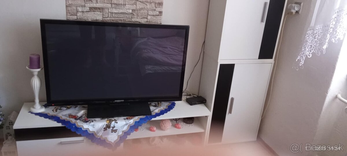 P redám TV Samsung