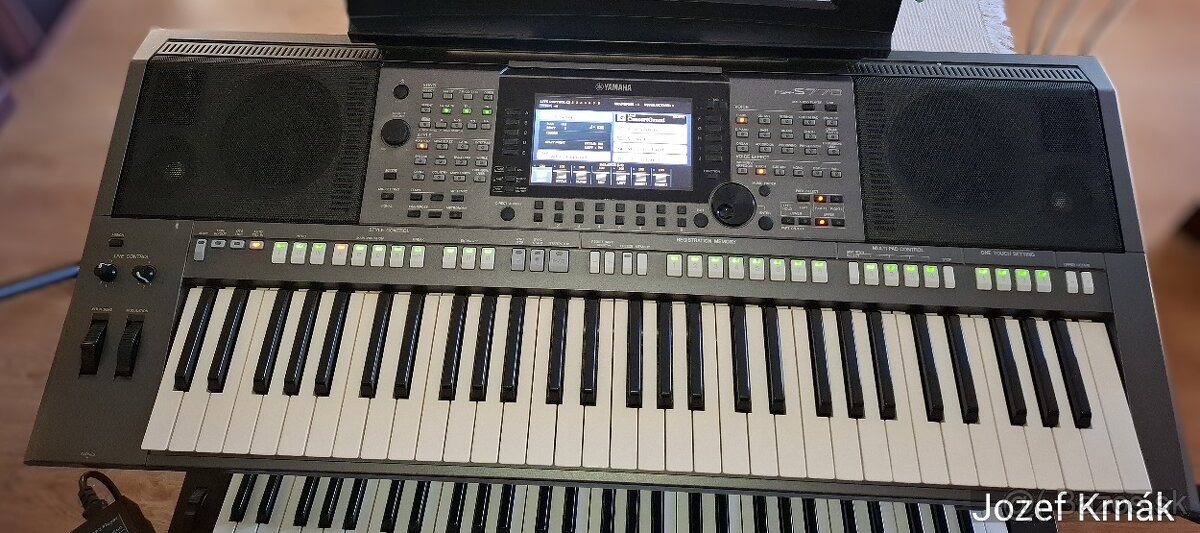 Yamaha psr 770