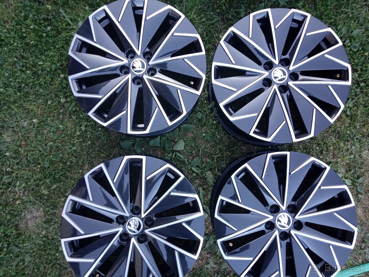 Škoda Kamiq Skala 17 "5x100 originálne hliníkové disky