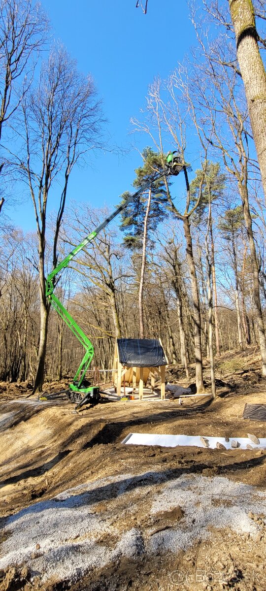 Výškové práce so samohybnou plošinou, Pracovná plošina