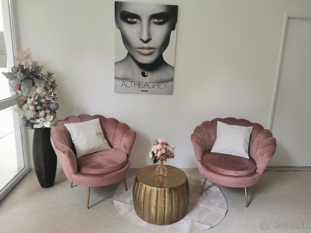 priestor na kozmetiku / masaze / manikuru atd