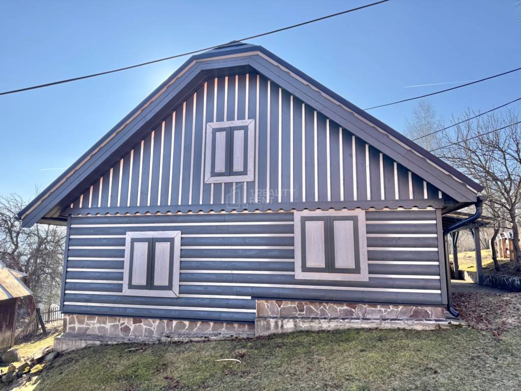 Nadčasová chalúpka obklopená prírodou a výhľadmi v Čadci Hus