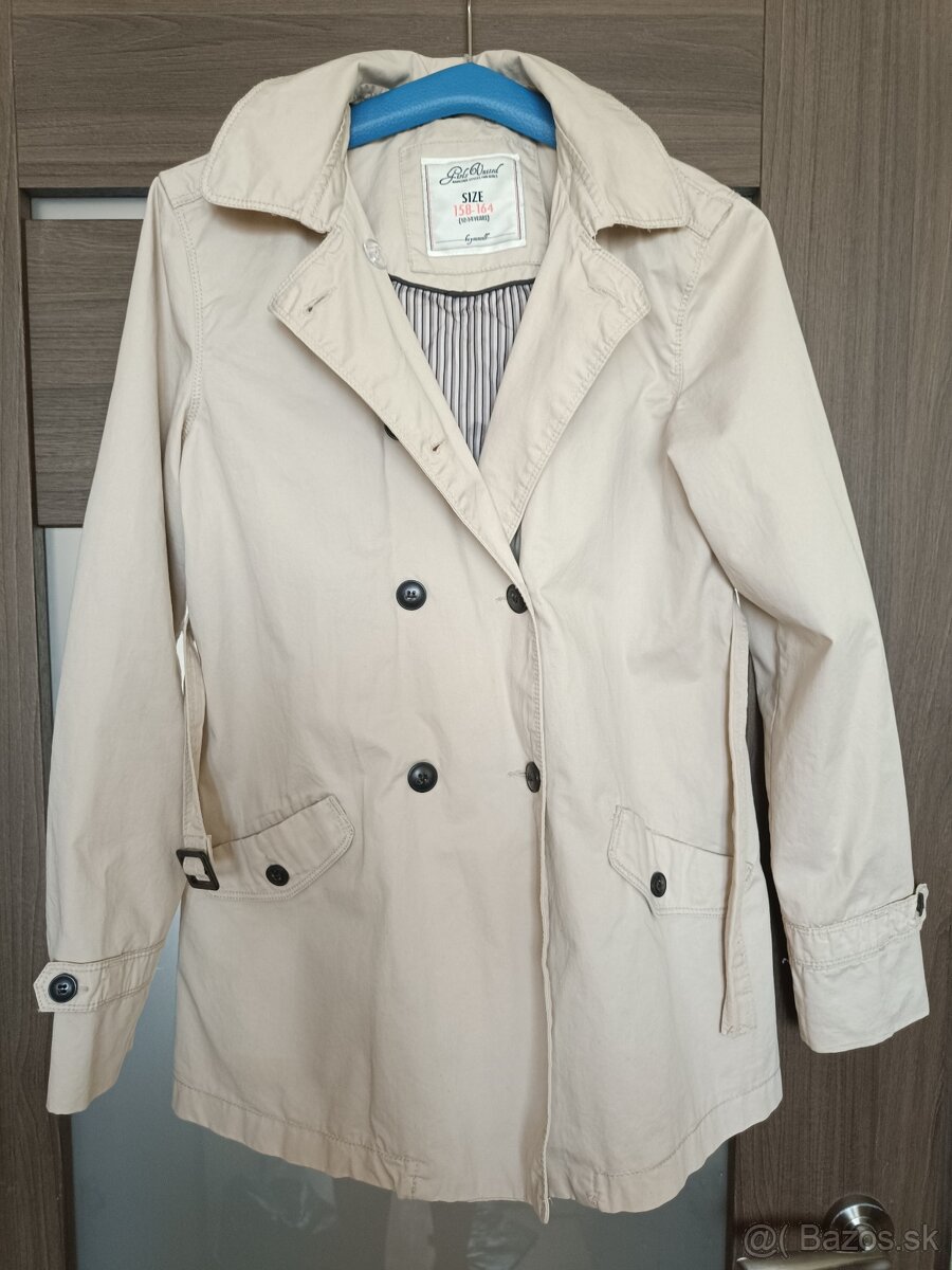 Dievčenský plášť - trenckot