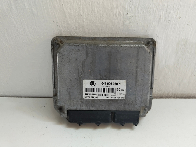 Riadiaca jednotka Skoda Felicia 1.3 047906030N 30€