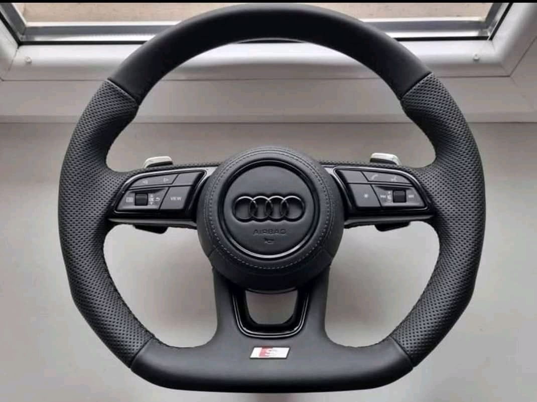 AUDI MULTIFUNKCNY VOLANT ZKOSENY RS PADLAMI
