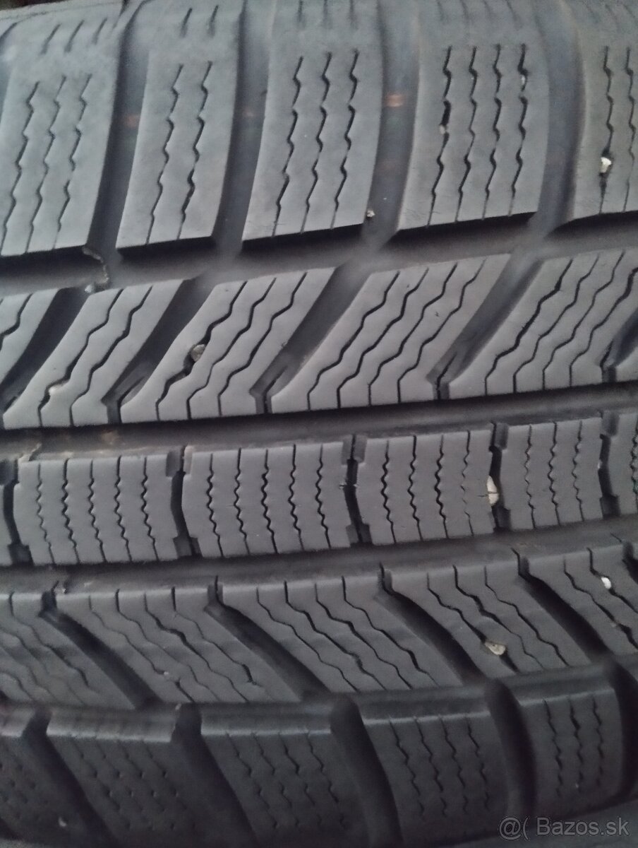 215/55 R17 94H zimné pneu Continental 4ks