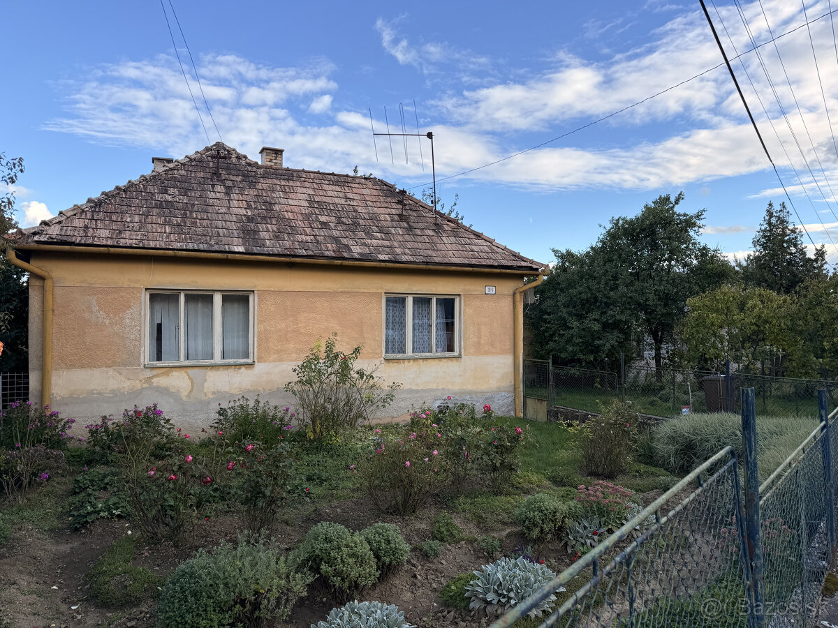 Rodinný dom - Zacharovce