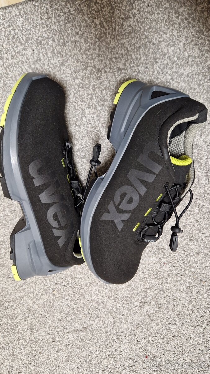 Uvex nove velkost 42