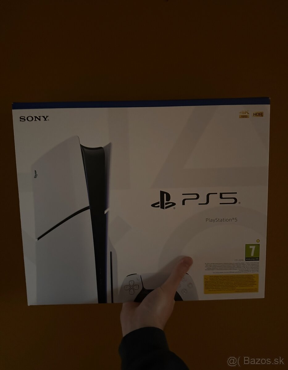 Predám ps5 slim 1tb