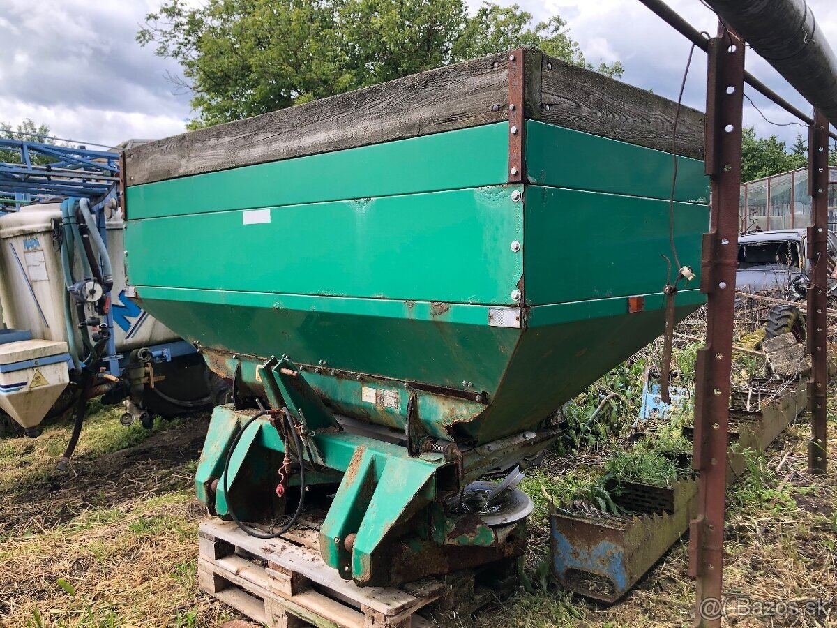 Rozmetadlo INO Ferti 2500l