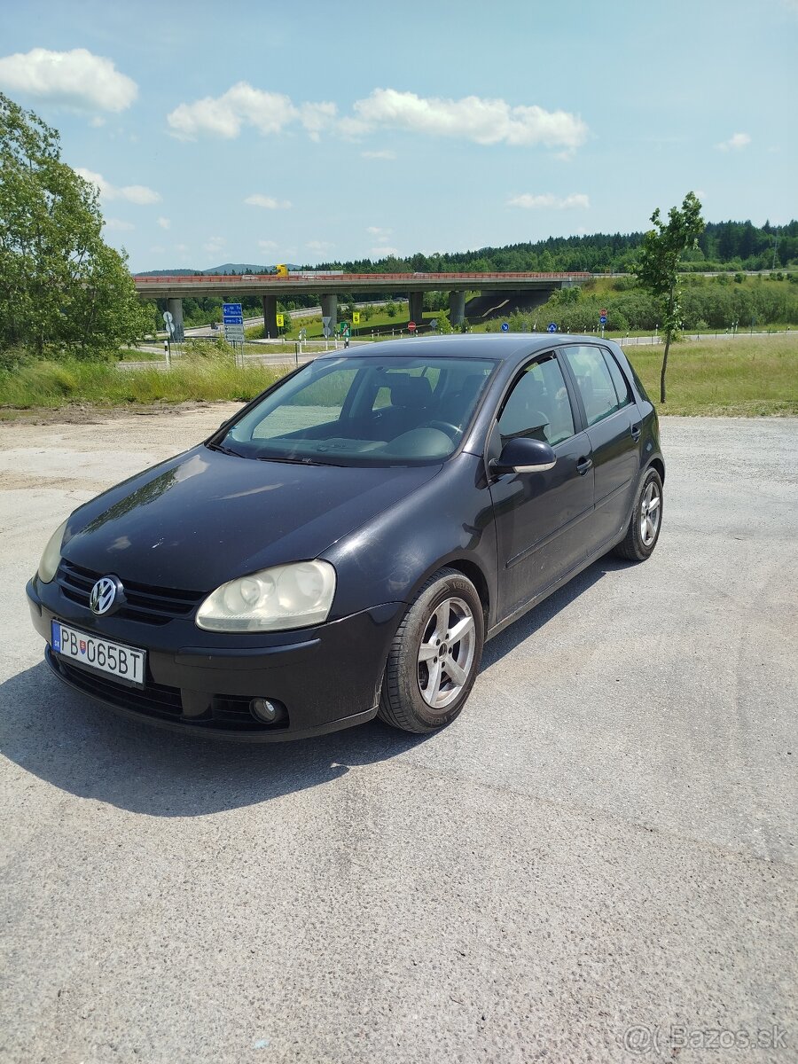 Volkswagen golf V