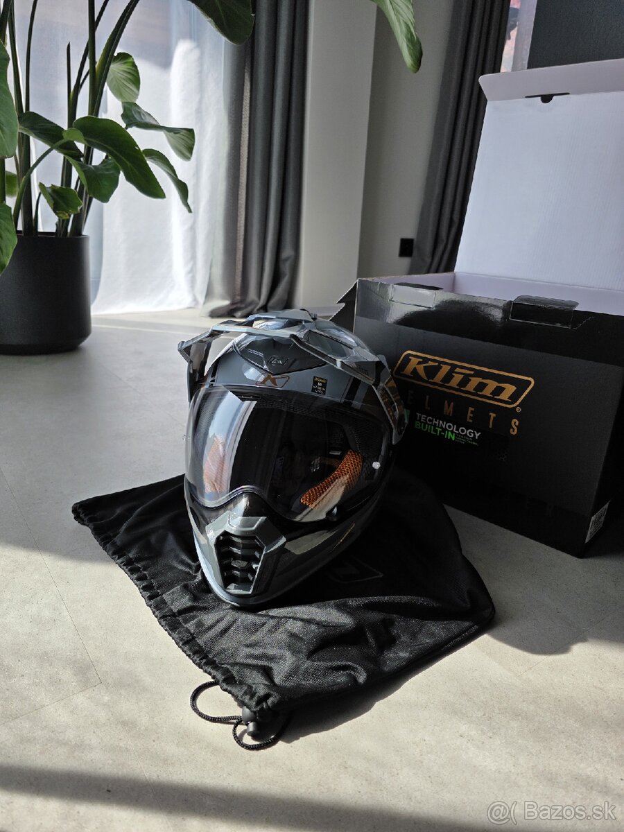 Helma na motorku - Klim
MD Raly Metallic Bronze