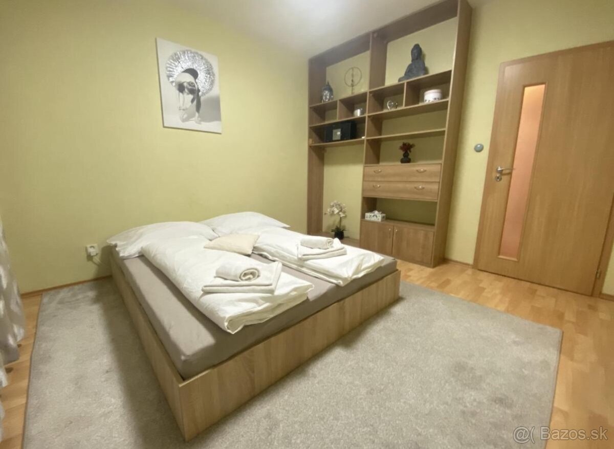 3 izbový byt, Levice