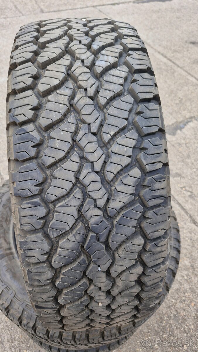General 255/60 R18