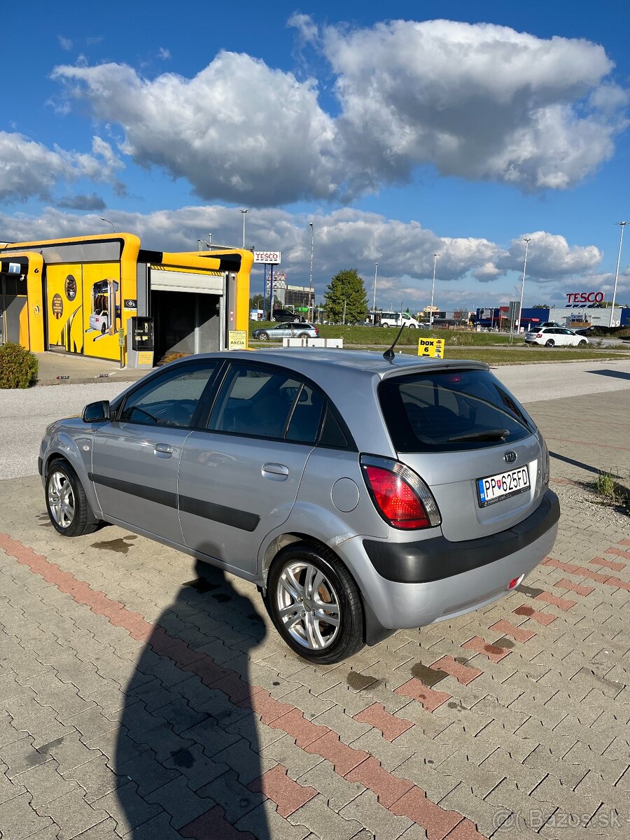 KIA RIO 1.4 71 kw - 2007