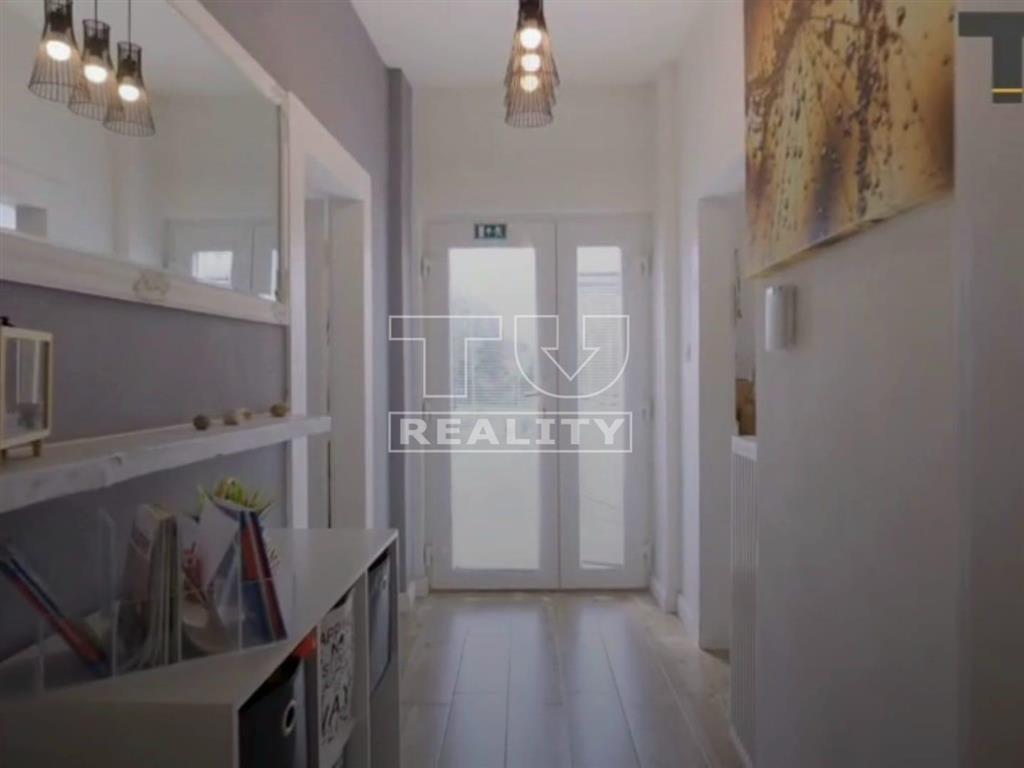 Na predaj rodinný dom v centre Levíc – tiché bývanie s...