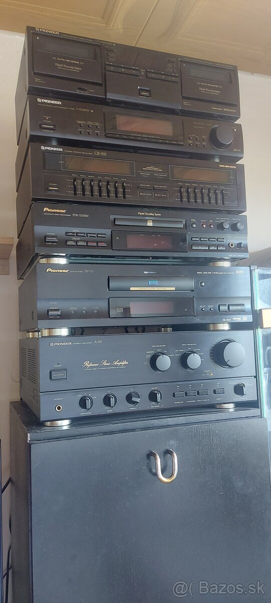 Pioneer A757