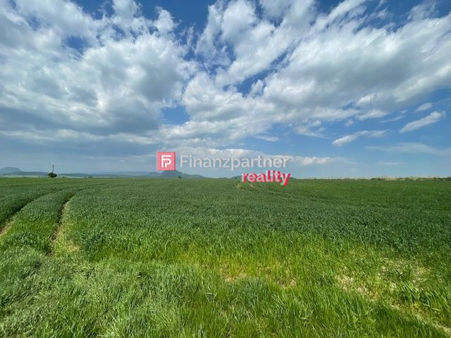 Exkluzívne predaj pozemkov v Šalgovíku (F035-14-ANM)