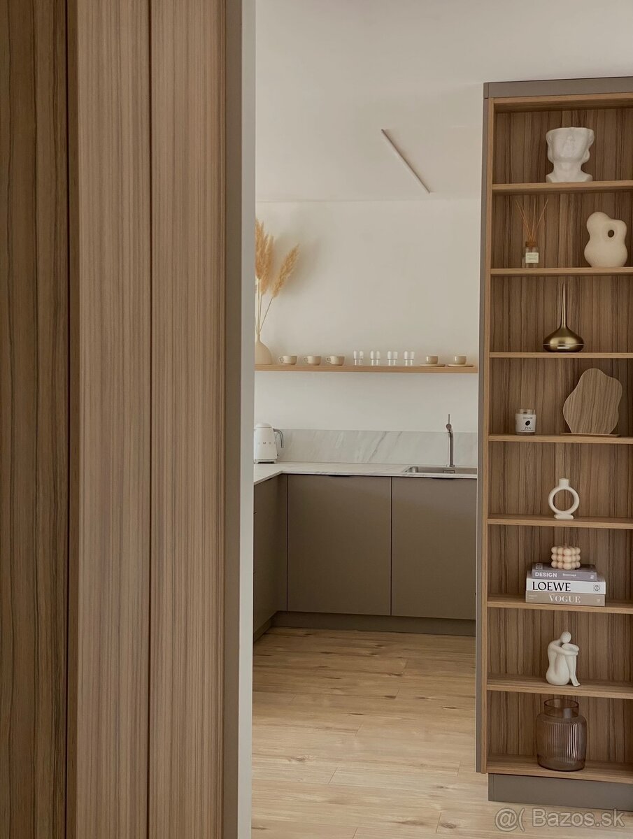 Prenájom 3-izbový byt, Levice