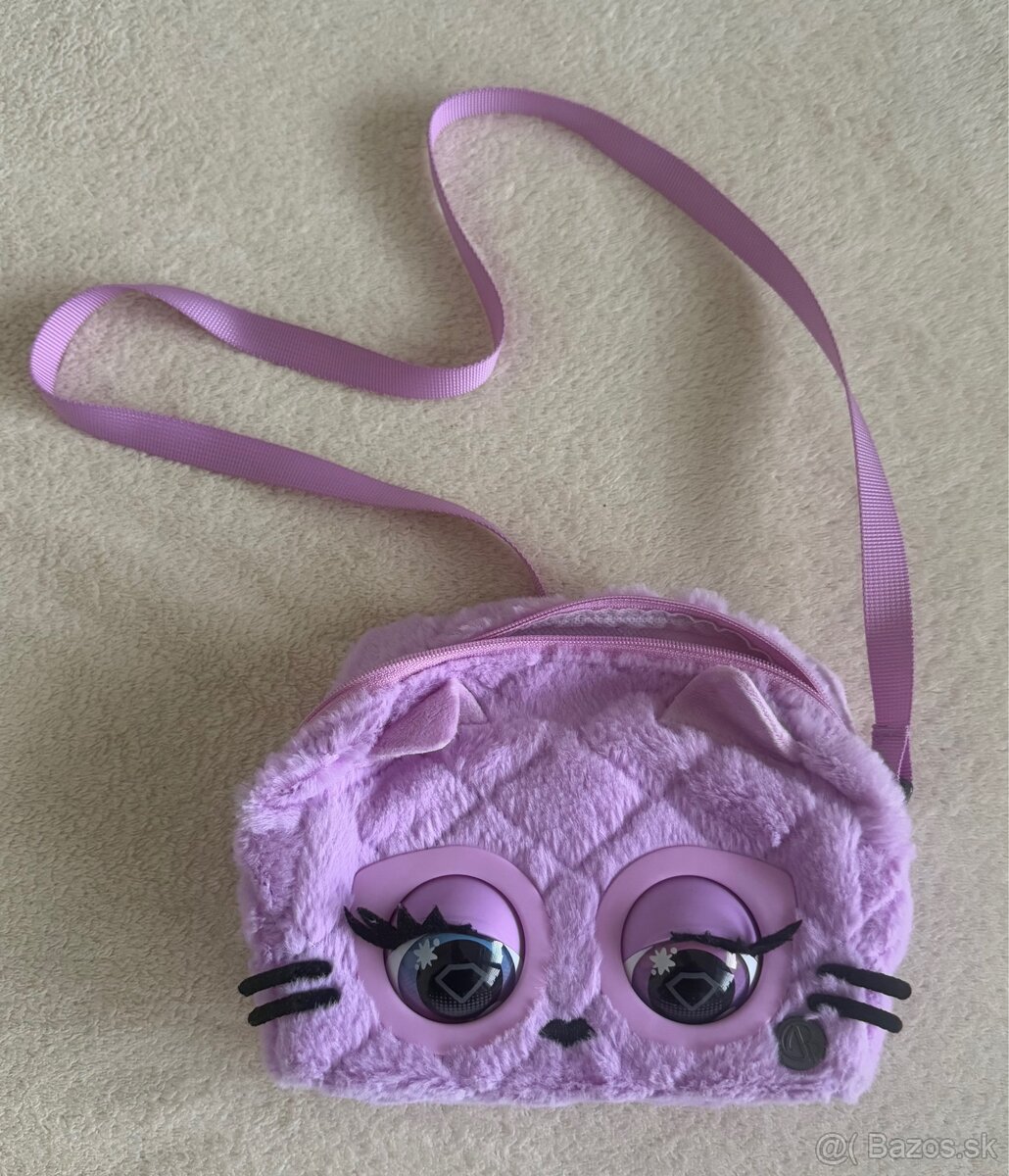 Dievčenská kabelka, interaktívna