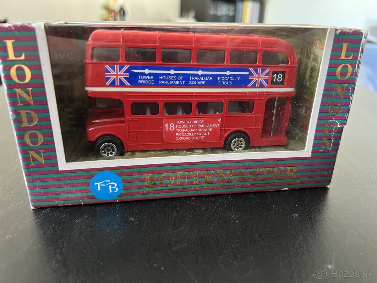 Model Vintage London Routemaster Double Decker