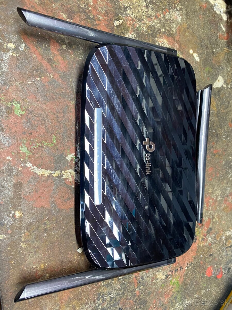 WIFI Routre tp-link a Router BOARD MikroTik( anténa)