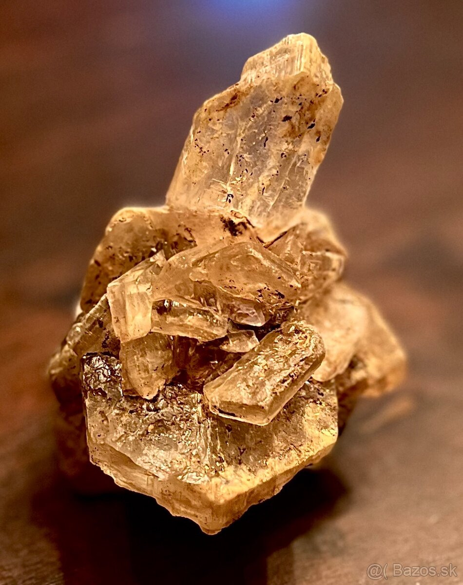 Minerály / sádrovec /