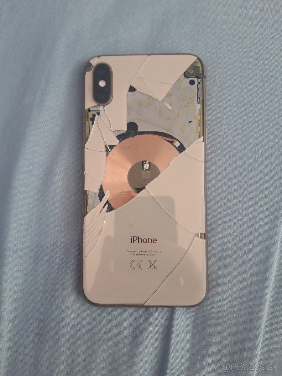 Iphone xs na suciastky menena zakladna doska