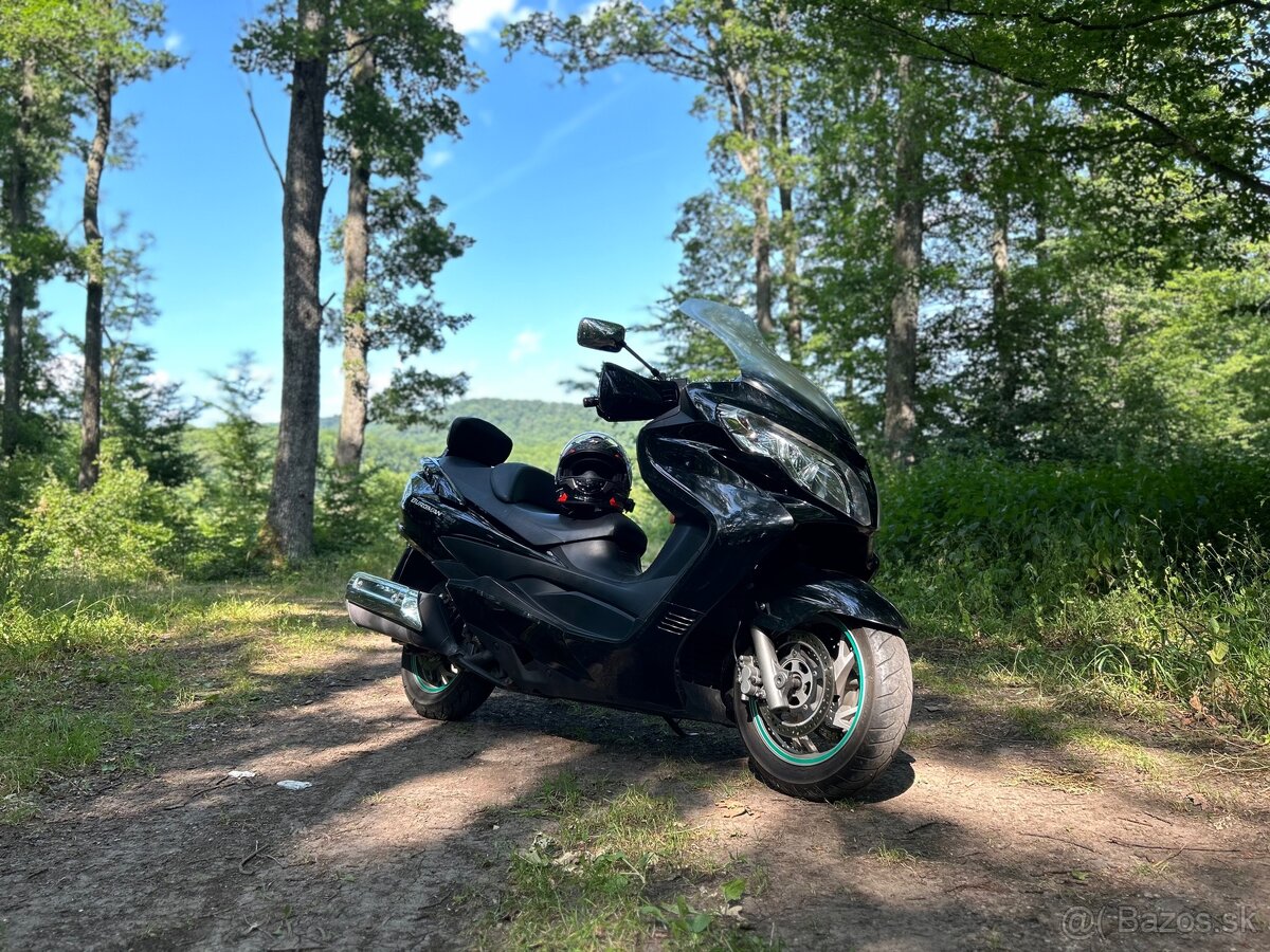 Suzuki Burgman 400