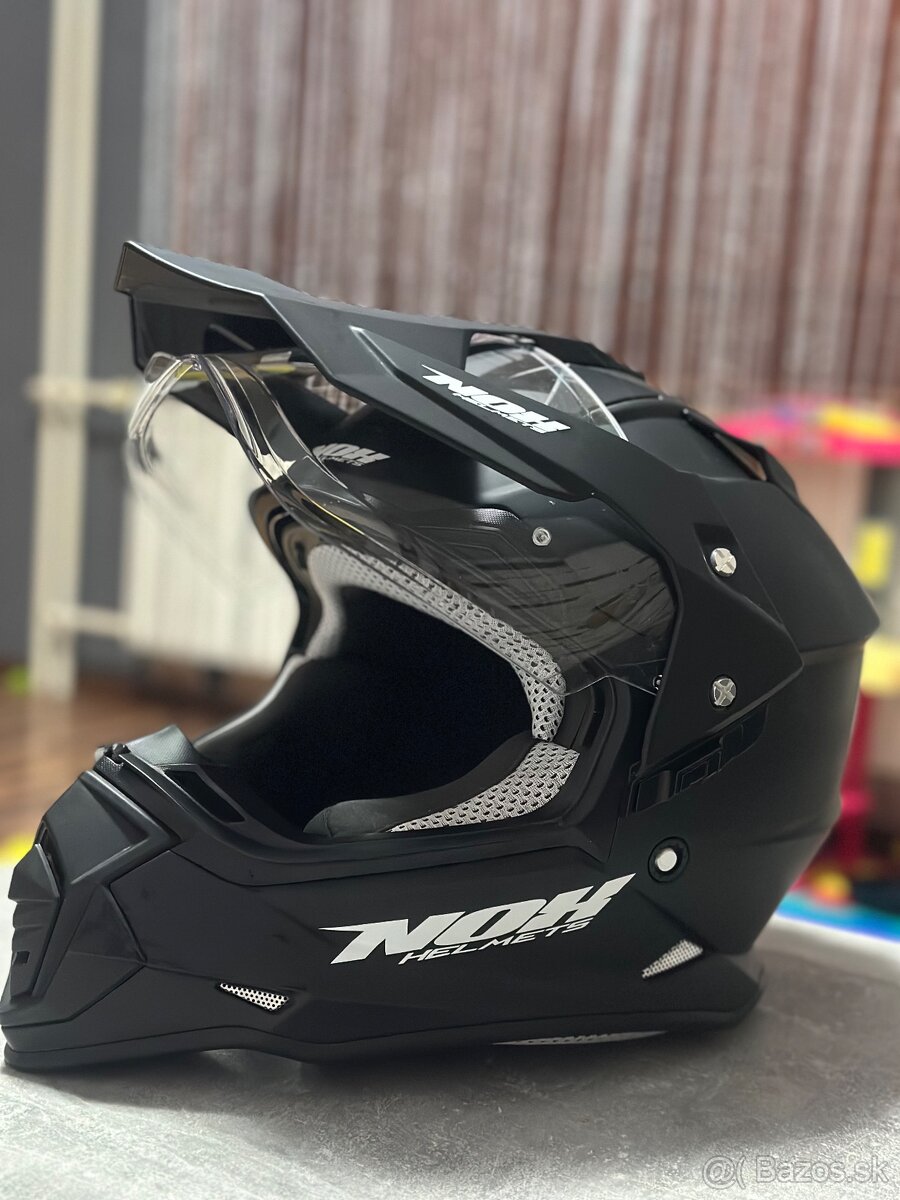 Prilba Nox helmets