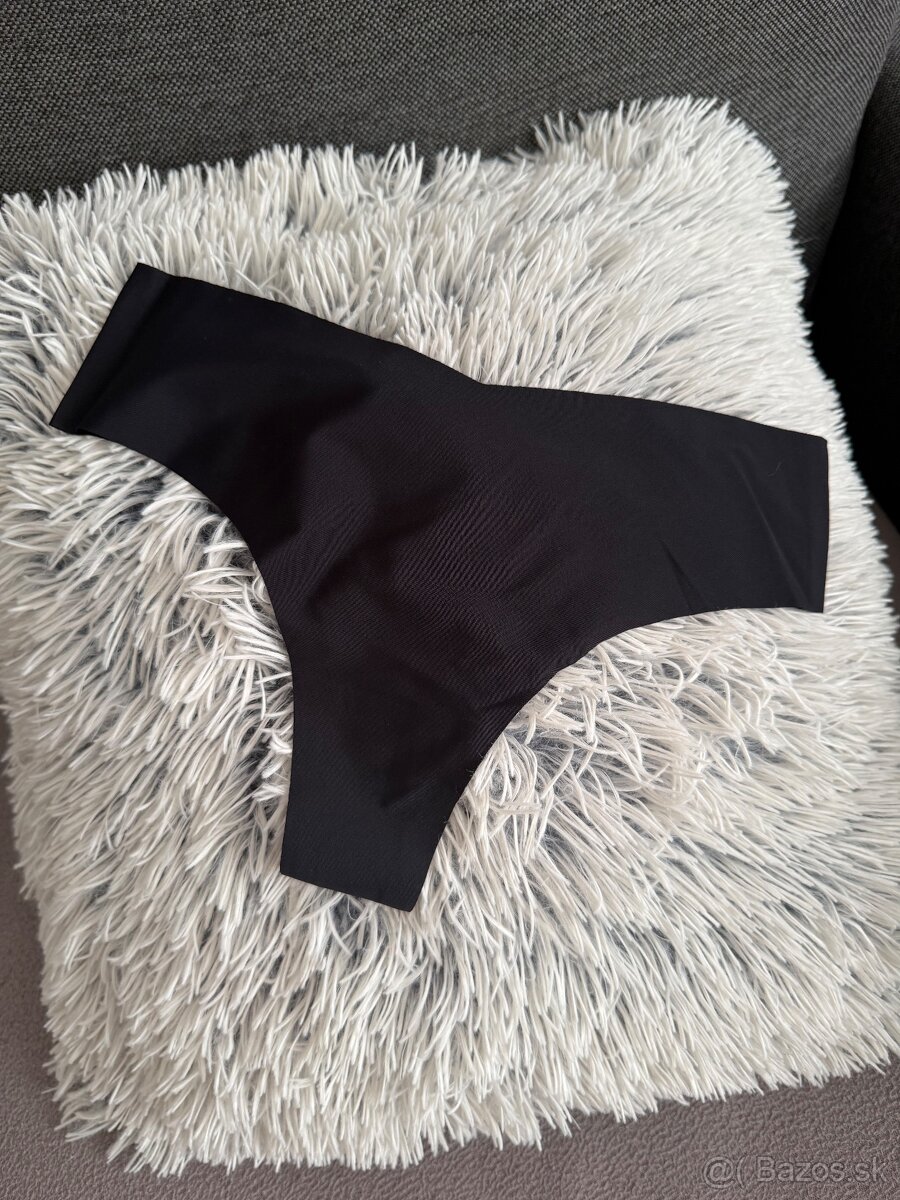 Bezšvové tangá (veľ. S)