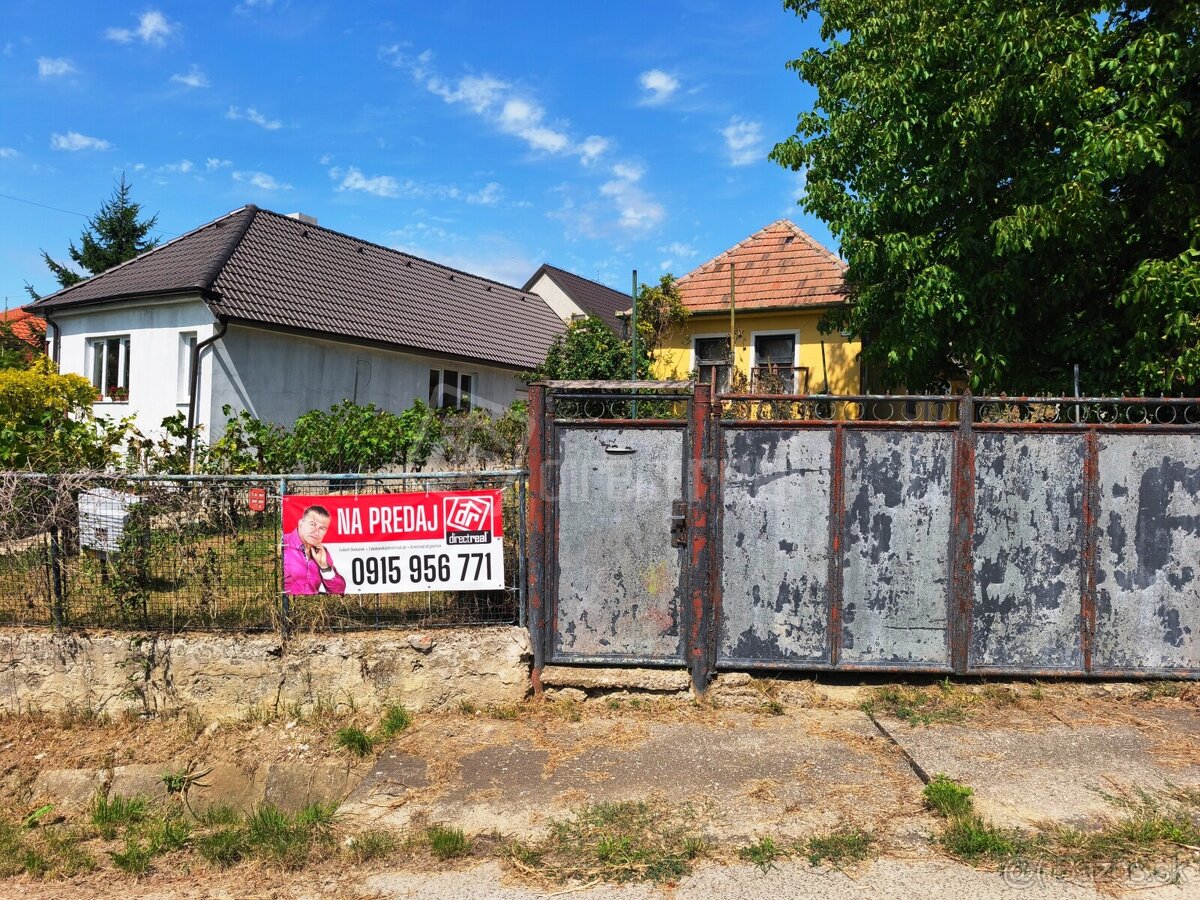 ZNÍŽENÁ CENA Bývanie v dome v nádhernej lokalite, …