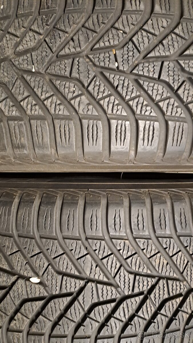 Predám 2ks jazdené 215/55r18-95V Yokohama