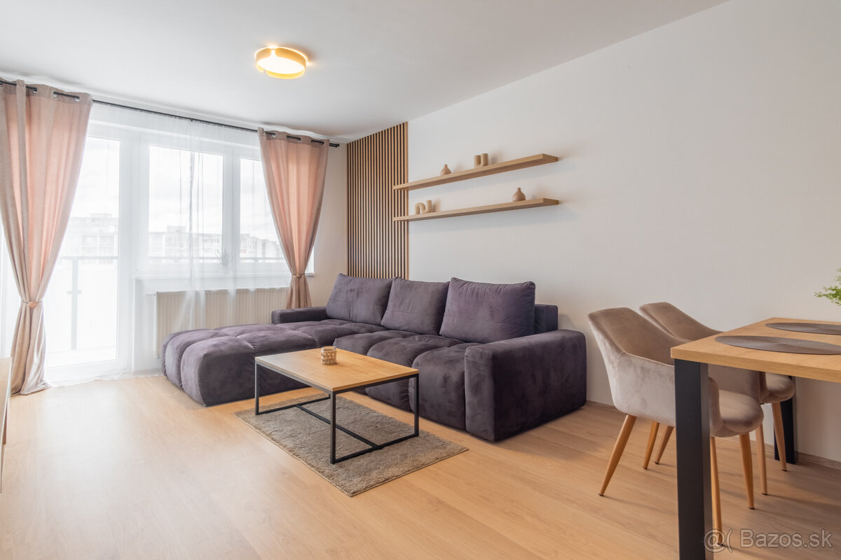 Na prenájom 2-izbový byt v Poprade s parkovacím miestom