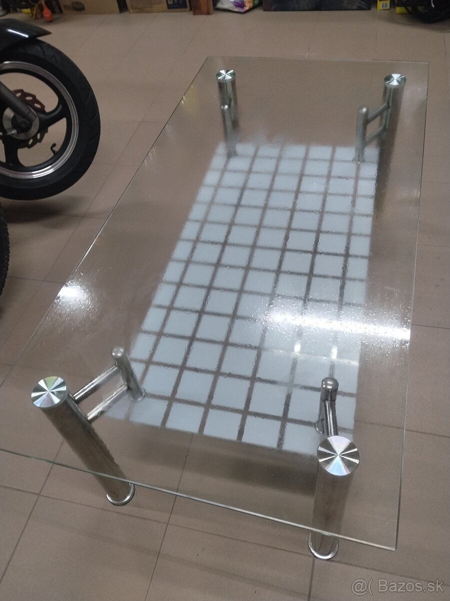 Konferenčný stolík