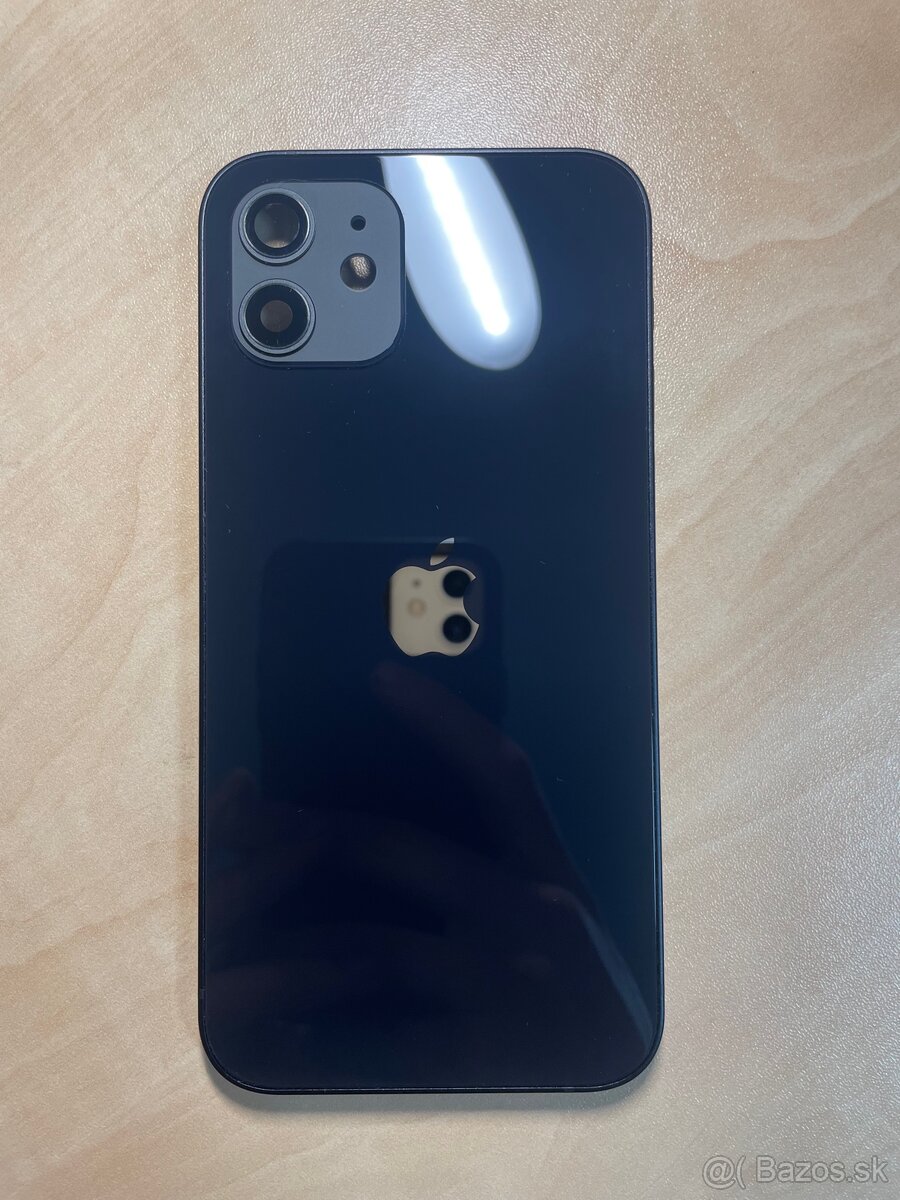NOVÝ Housing iPhone 12 black